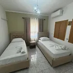 Πανσιόν Private Garden House -central