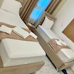 Private Garden House -central Πανσιόν