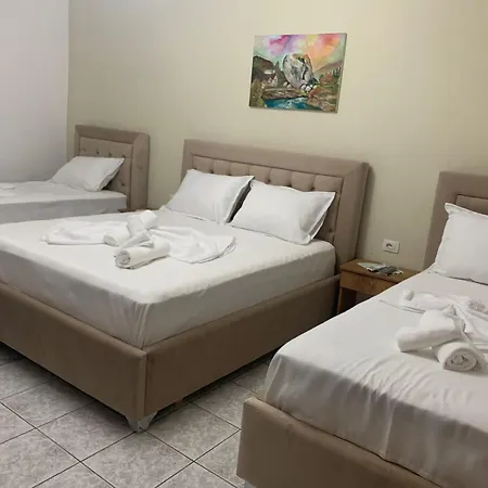 Private Garden House -central 3*
