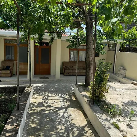 بيت ضيافة Private Garden House -central