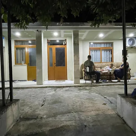 بيت ضيافة Private Garden House -central *