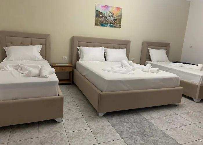 Private Garden House -central