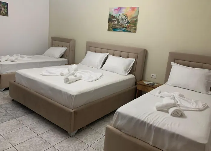 Private Garden House -central *